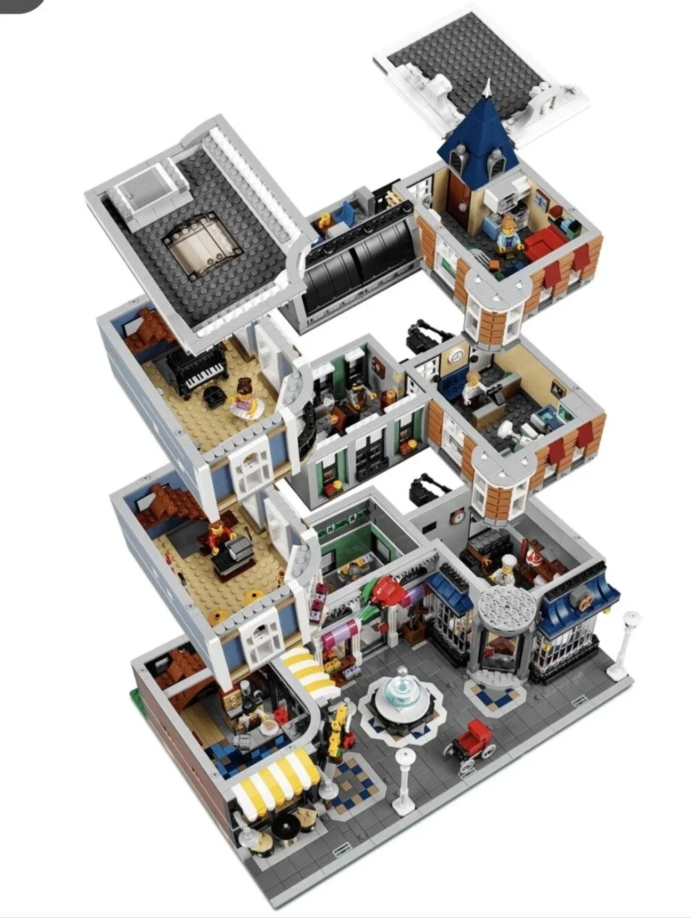 LEGO Creator Assembly Square 10255 Sealed